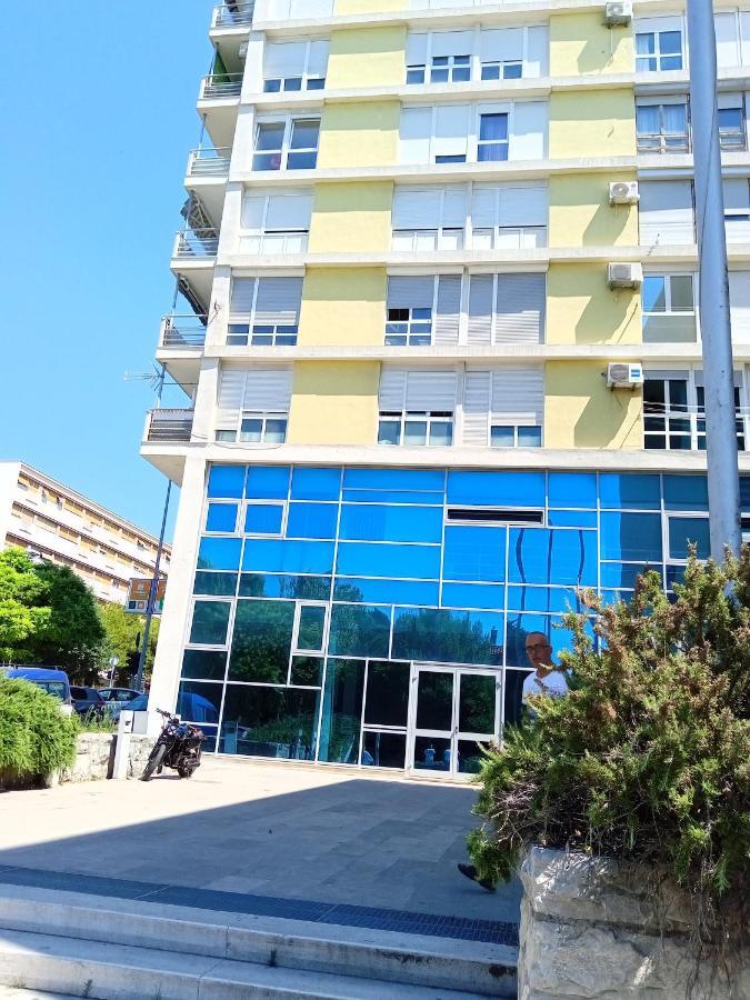 Downtown Luxury Apartment Emili Сплит Экстерьер фото